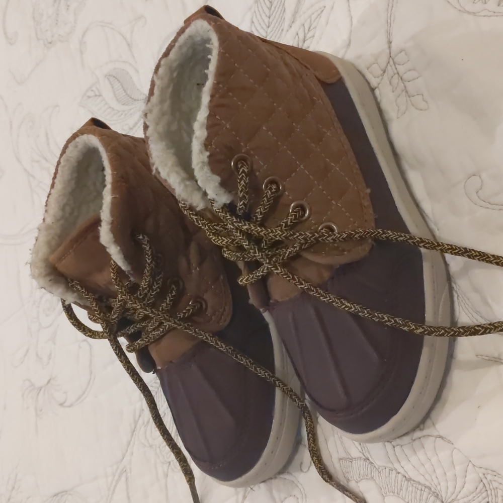 OshGosh B'gosh Toddler Size 10 Boots